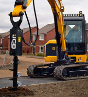 мини-экскаватор JCB 8045 с ямобуром