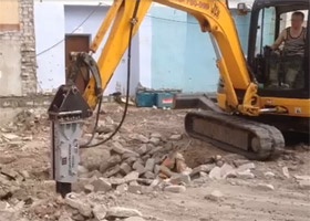 Мини-экскаватор JCB 8045 с гидромолотом
