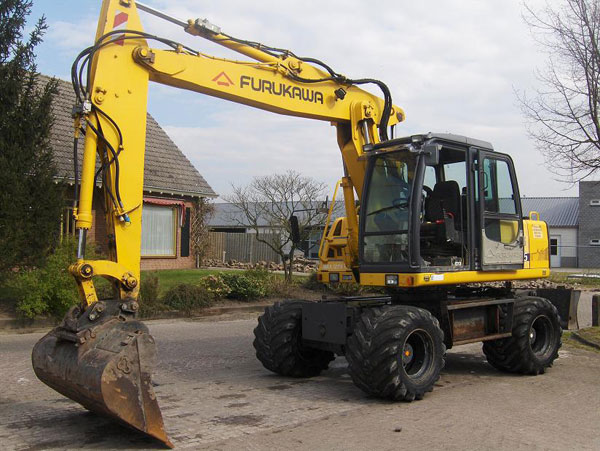 экскаватор Furukawa W 725 LS
